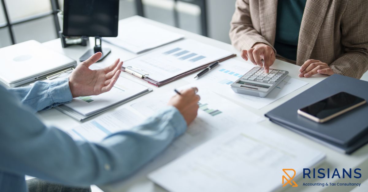 Best audit firms in Dubai conducting risk assessments and audit reviews.